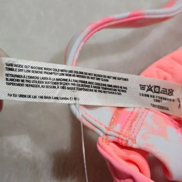 𝐹𝑟𝑒𝑒 𝑃𝑒𝑜𝑝𝑙𝑒 | Bright Pink Tie-Dye Sports Bra - Small
