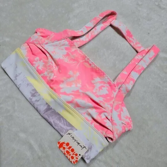 𝐹𝑟𝑒𝑒 𝑃𝑒𝑜𝑝𝑙𝑒 | Bright Pink Tie-Dye Sports Bra - Small