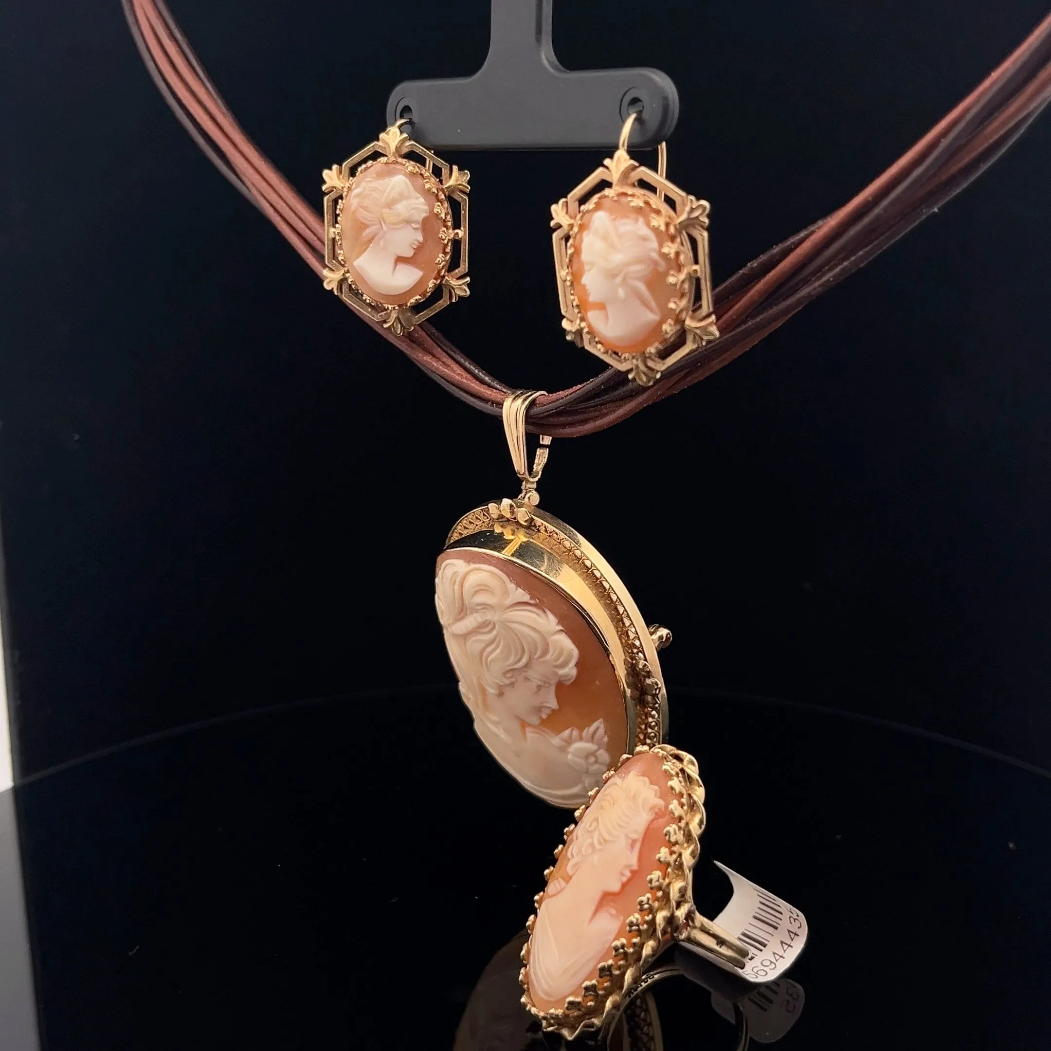 14k Yellow Gold Earring ,Ring and Pendant Vintage Cameo Set