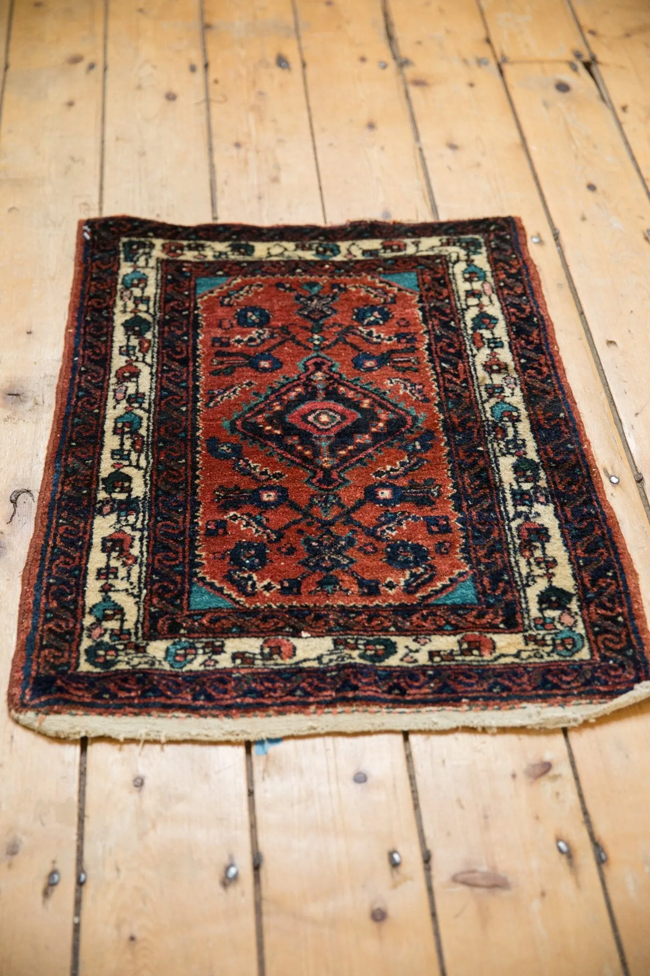 2x2.5 Vintage Engelas Square Rug Mat