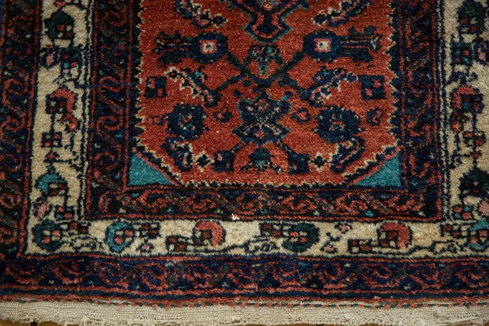 2x2.5 Vintage Engelas Square Rug Mat