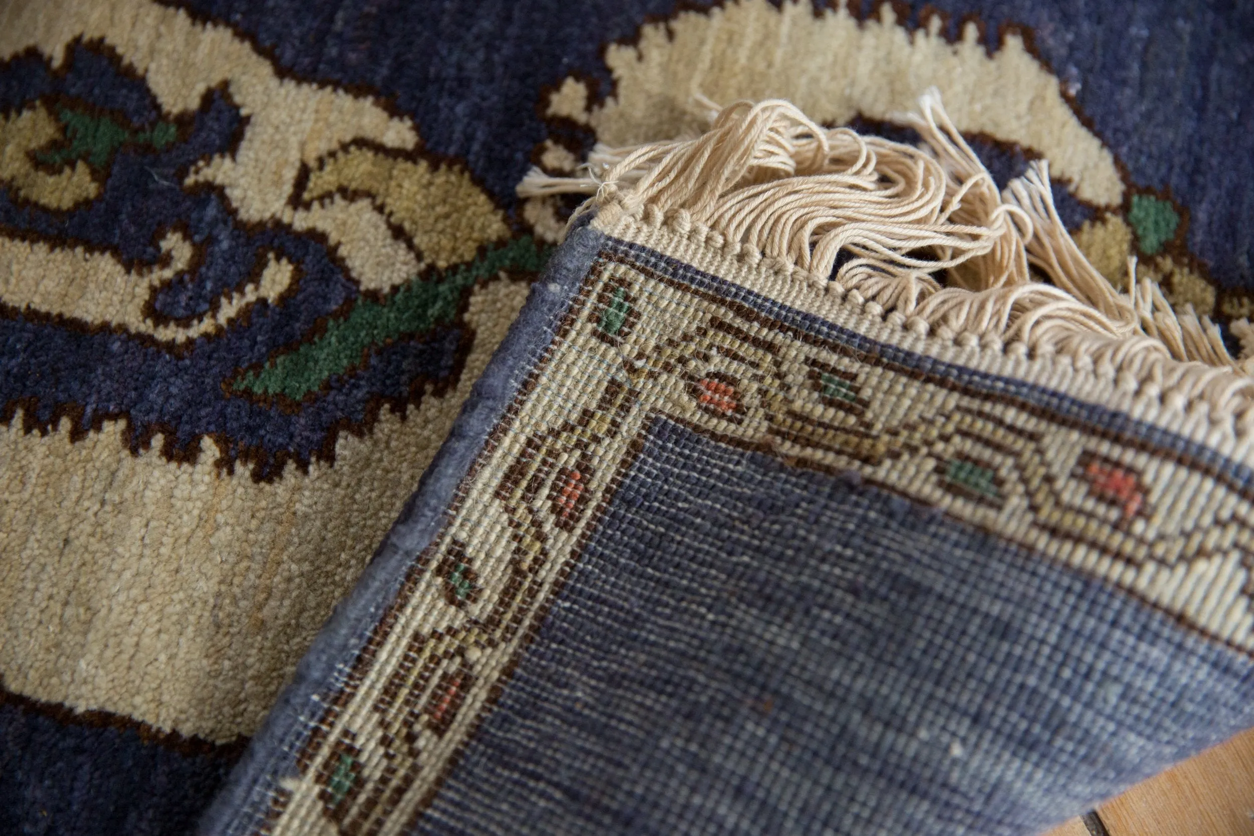 2x2.5 Vintage Pictorial Armenian Dragon Design Square Rug Mat
