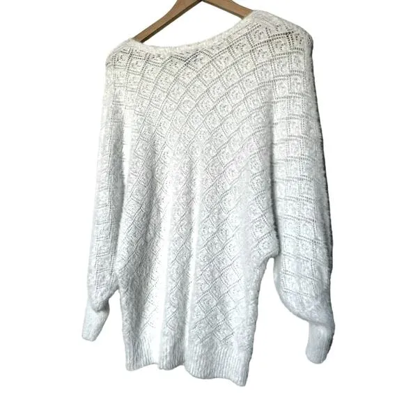 ANTHROPOLOGIE Oliver O Medium SOFT White Sheer Diamond Eyelash Fuzzy Sweater