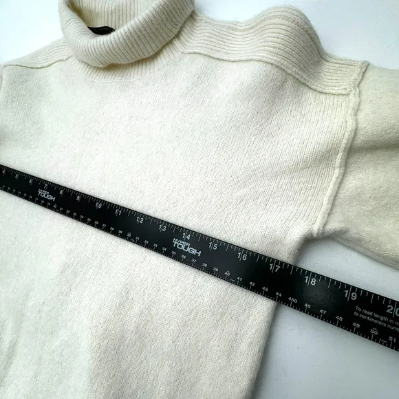 BCBG MAXAZRIA Women's Small Cream Merino Wool Sweater Turtle Neck Bell Sleeves