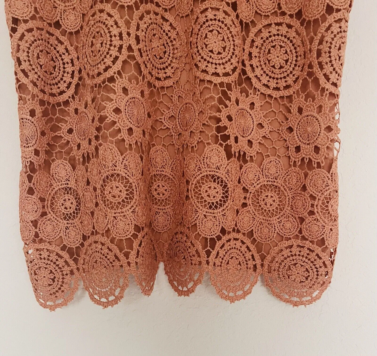 BELLDINI Mixed Media Top Sz S Crochet Knot Jersey Sleeveless Crop Boho Blouse