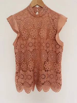BELLDINI Mixed Media Top Sz S Crochet Knot Jersey Sleeveless Crop Boho Blouse