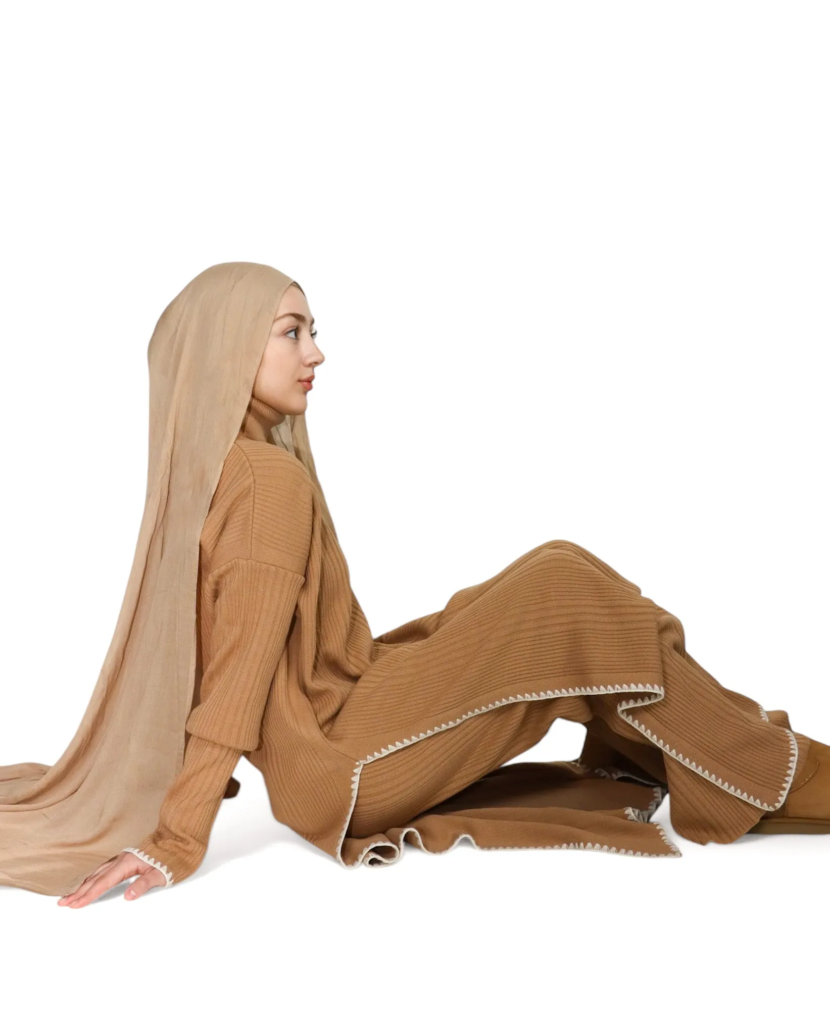 Border Slit Knit Set - Camel