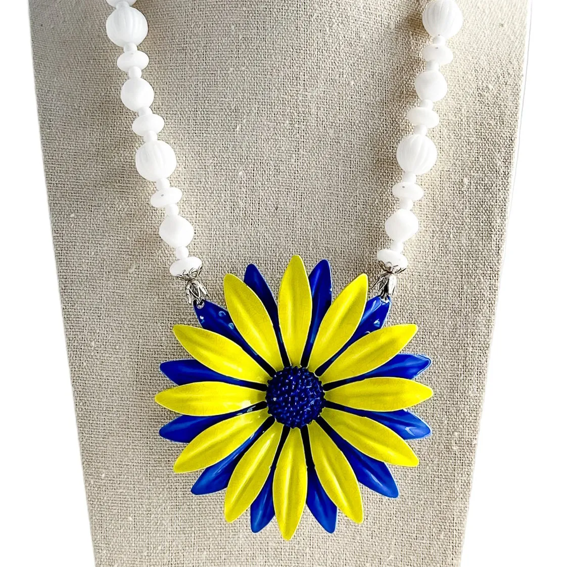 Citrus Brights Single Flower Statement Necklace