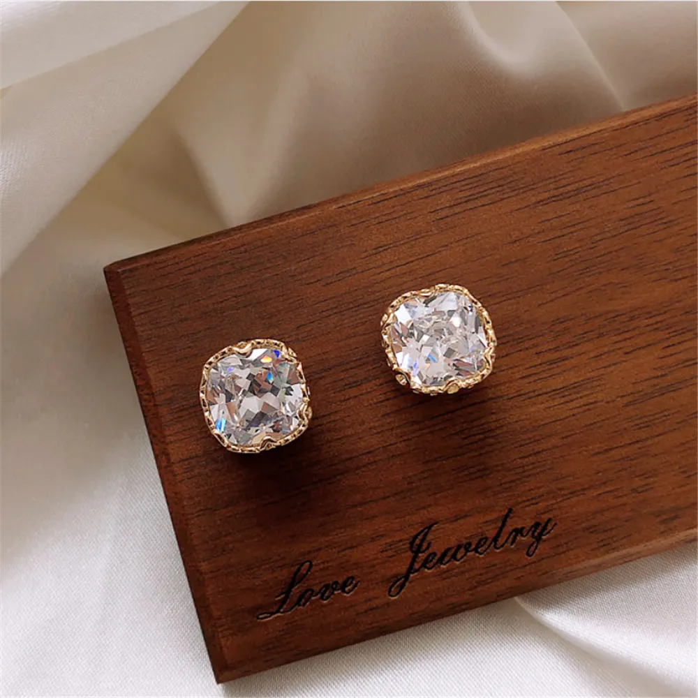 Classic Cubic Zirconia Studs Earrings