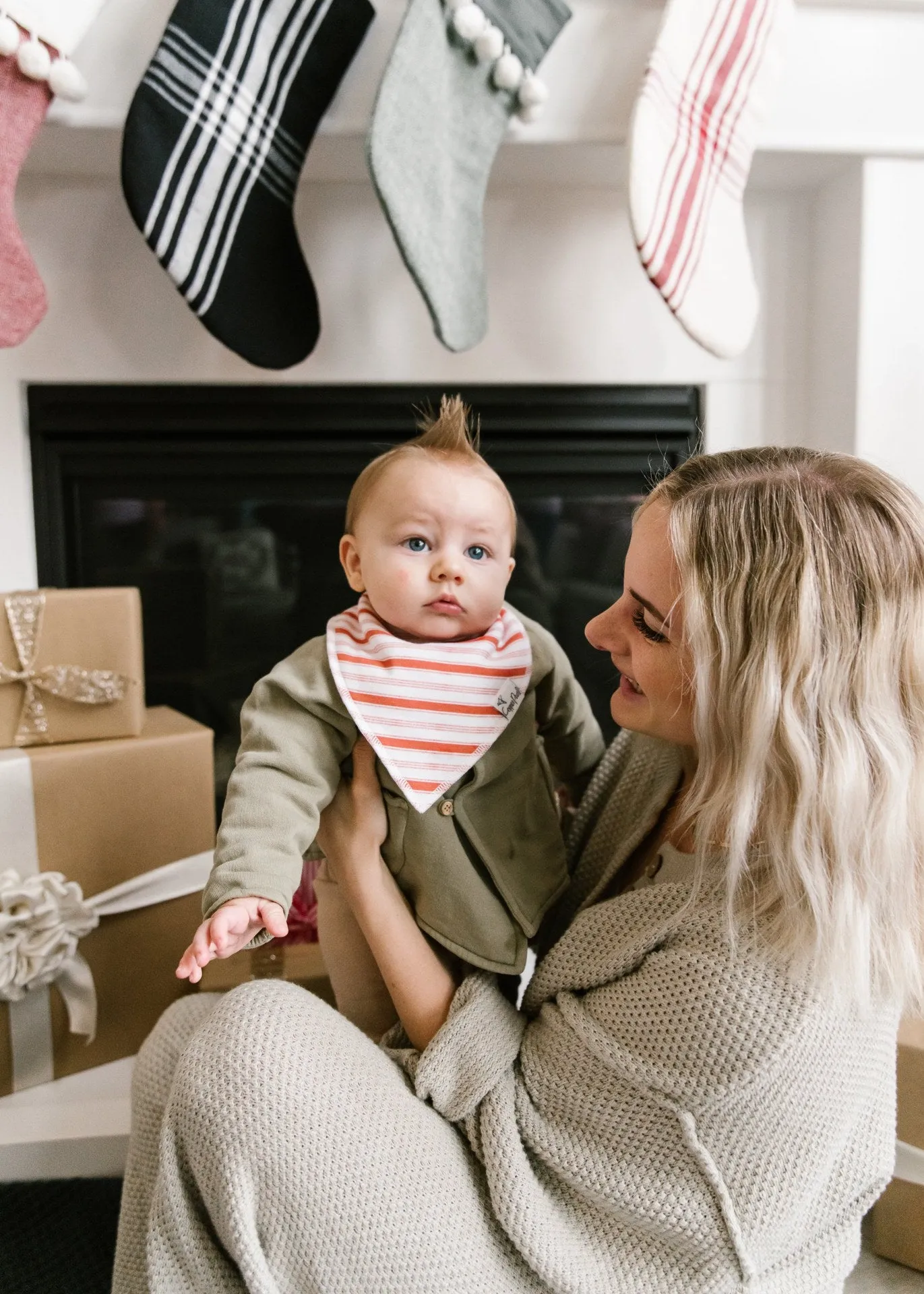 Copper Pearl Kringle Bandana Bib Set