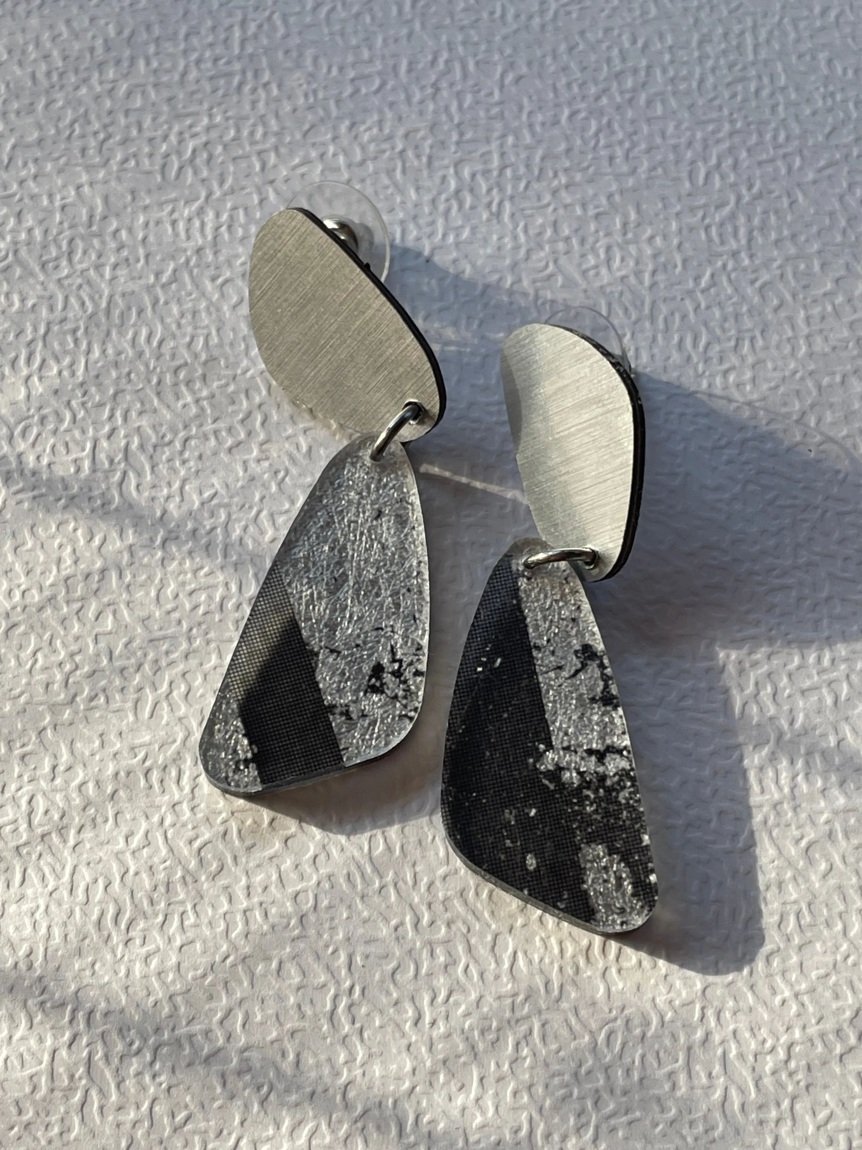 Dconstruct Resin Laminate Oval Earrings