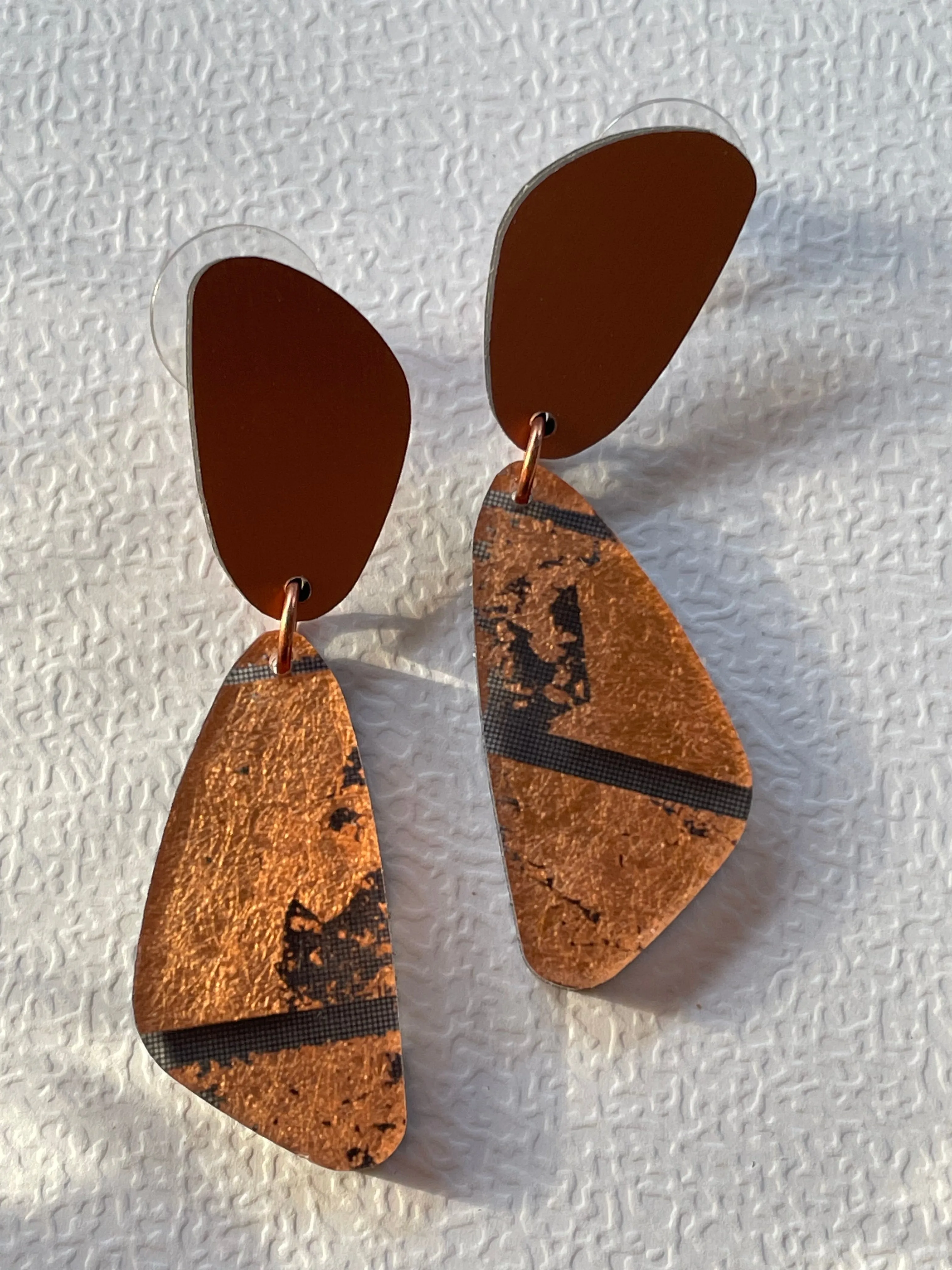 Dconstruct Resin Laminate Oval Earrings