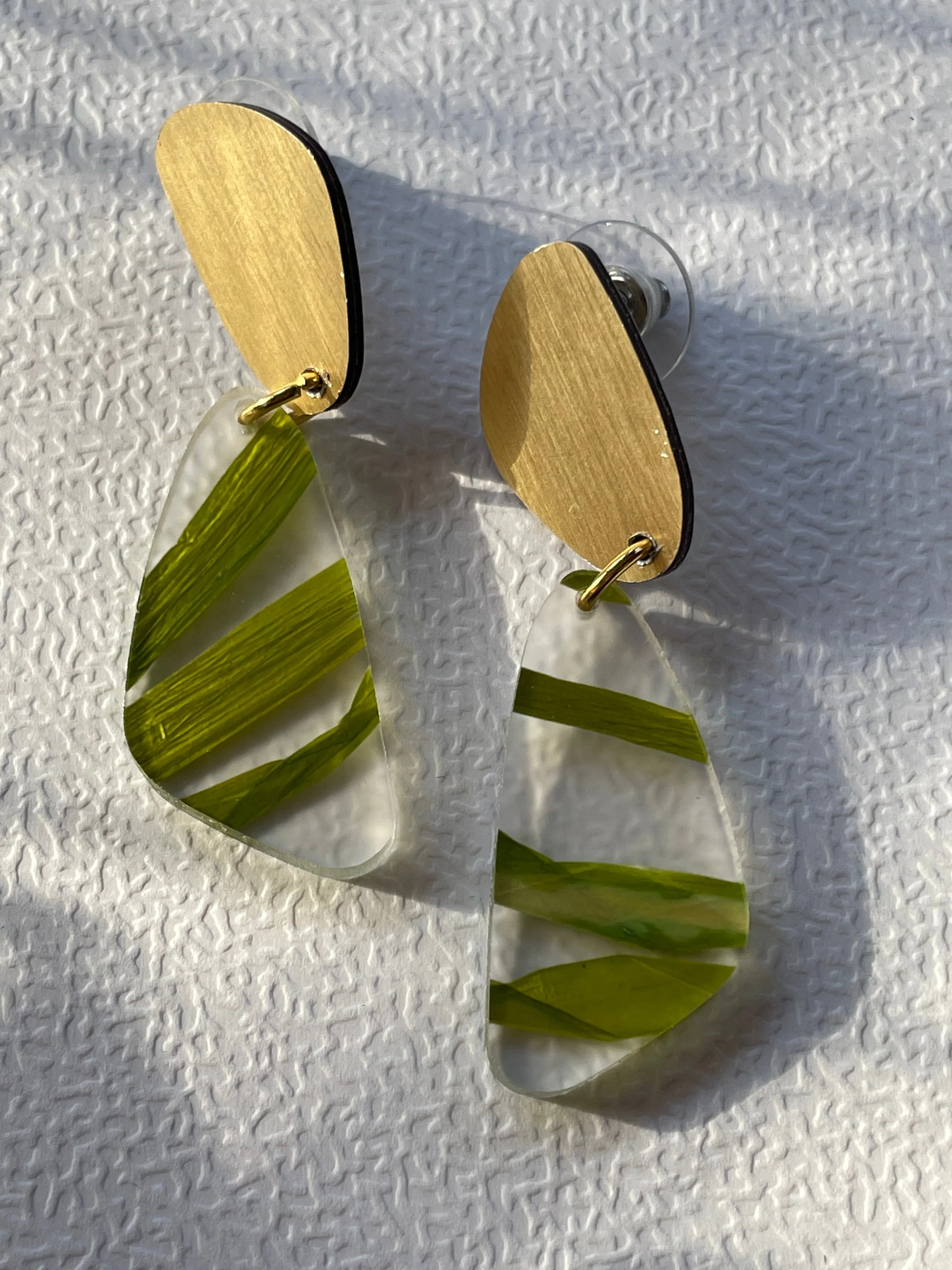 Dconstruct Resin Laminate Oval Earrings