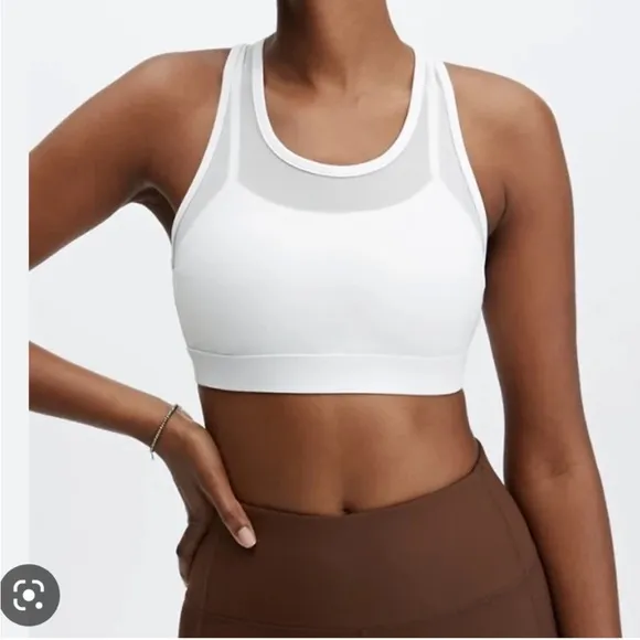 Fabletics | Faye High Impact Sports Bra | Classic White | Breathable Mesh | Sm
