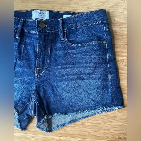 Frame Denim Blue Le Cutoff Frayed Hem Dark Wash Comfy Stretch Jean Shorts Small