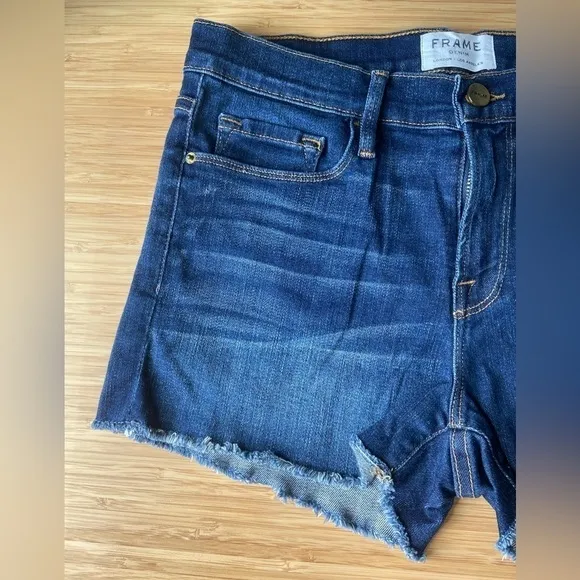 Frame Denim Blue Le Cutoff Frayed Hem Dark Wash Comfy Stretch Jean Shorts Small