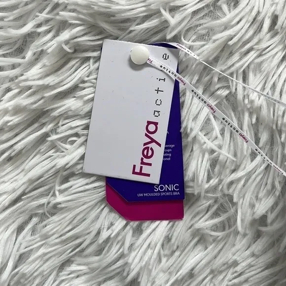 Freya Active womens Sonic Under wire Moulded Total Eclipse Sports Bra size 28DDD