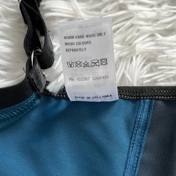 Freya Active womens Sonic Under wire Moulded Total Eclipse Sports Bra size 28DDD