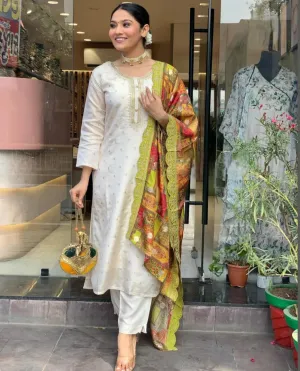 FRILLFIT Women Embellished Straight Kurta Set