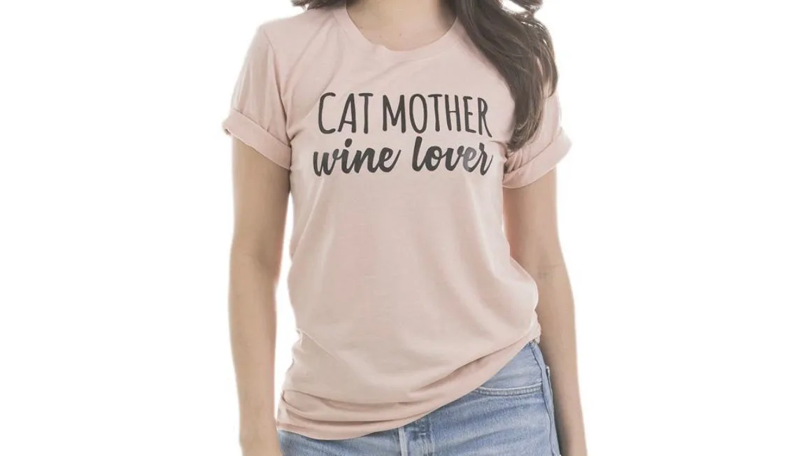 Hats and shirts { Dog mother, Wi.ne lover } { Cat mother, Wi.ne lover } { I love my dog } { I love my cat } { Pawsitive vibes only } Embroidered distressed trucker.