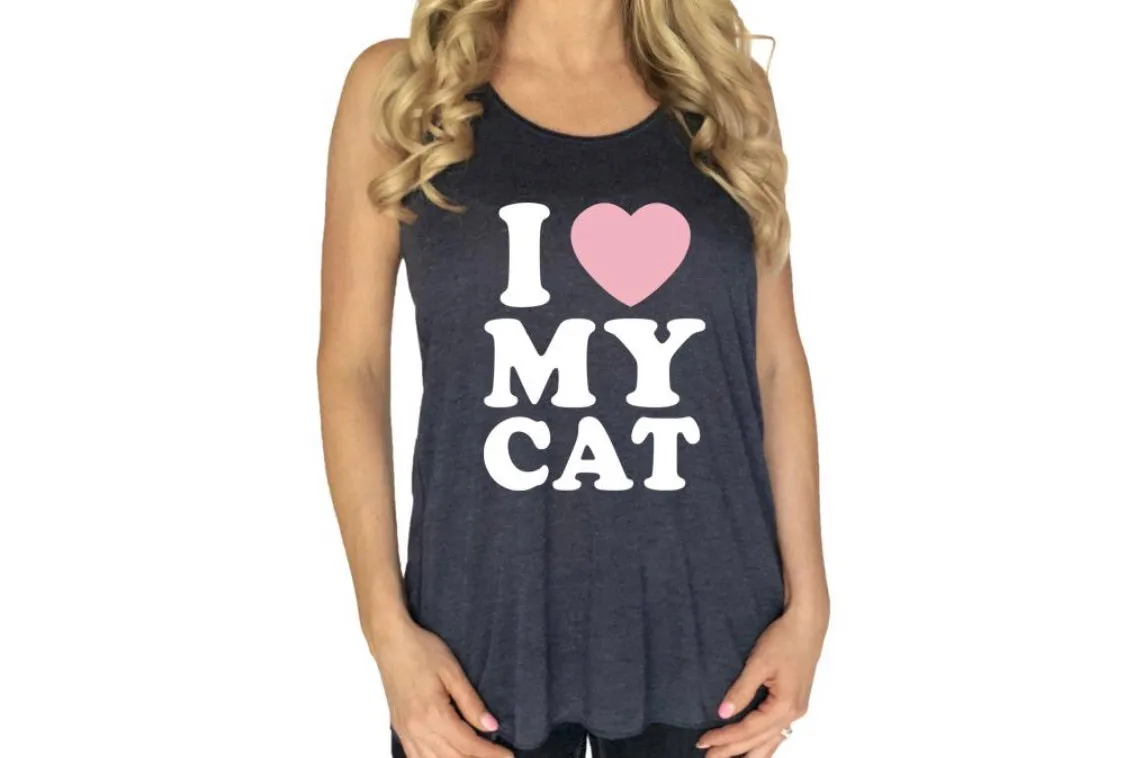 Hats and shirts { Dog mother, Wi.ne lover } { Cat mother, Wi.ne lover } { I love my dog } { I love my cat } { Pawsitive vibes only } Embroidered distressed trucker.