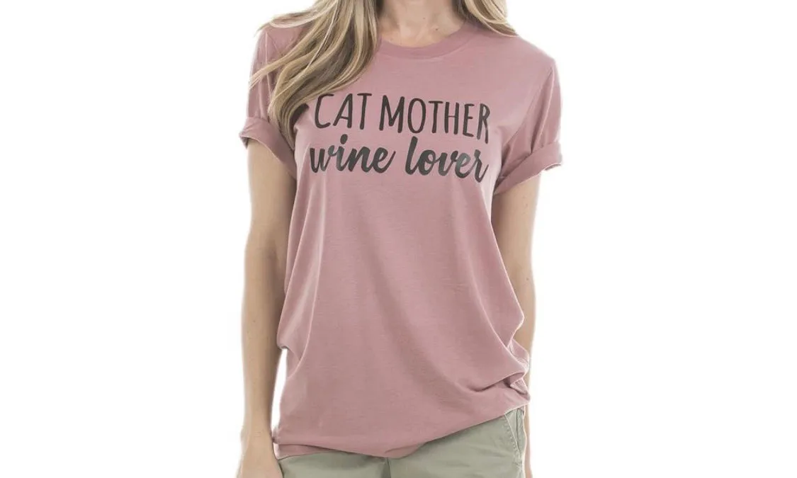 Hats and shirts { Dog mother, Wi.ne lover } { Cat mother, Wi.ne lover } { I love my dog } { I love my cat } { Pawsitive vibes only } Embroidered distressed trucker.