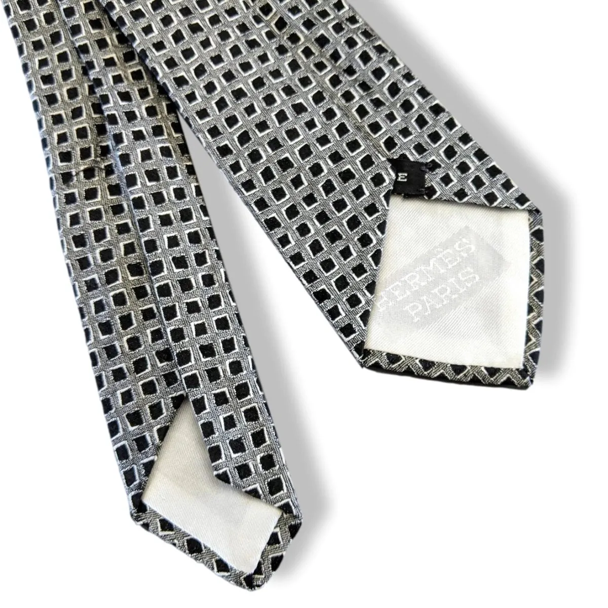 HERMES Vintage 60s Noir/Gris/Blanc SHORT Silk Tie Silk 6,5 cm/2.56" Retro look!