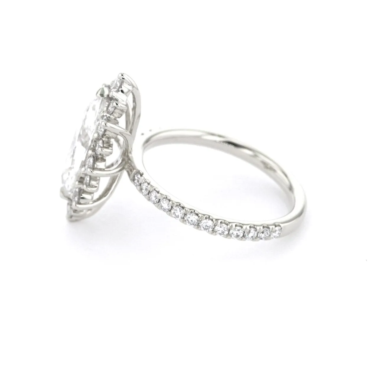 Kaia Marquise Pavé