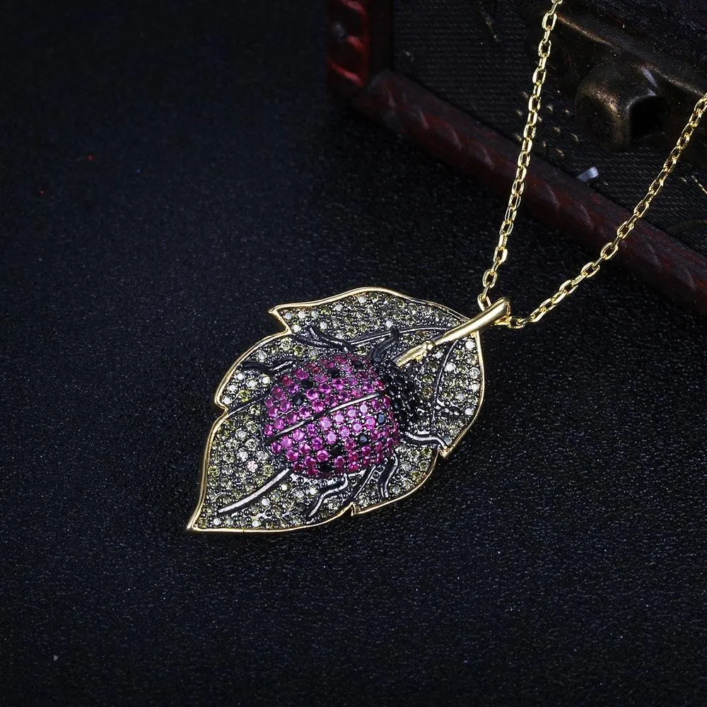 Lovely Ladybug On the Leaves Pendants Necklace Insects for Women Jewelry Fashion Dress Coat Accessory