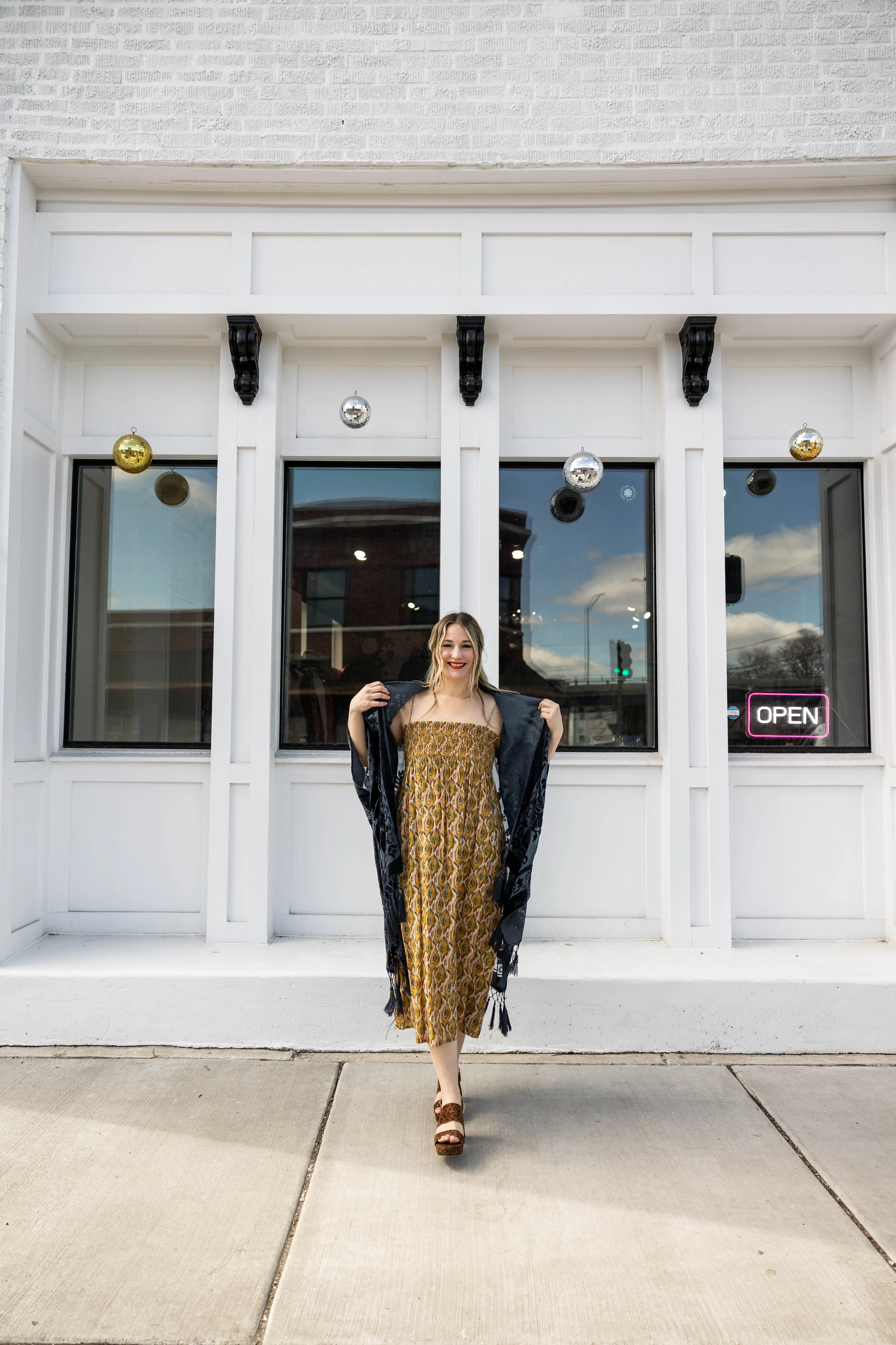 maeby dress