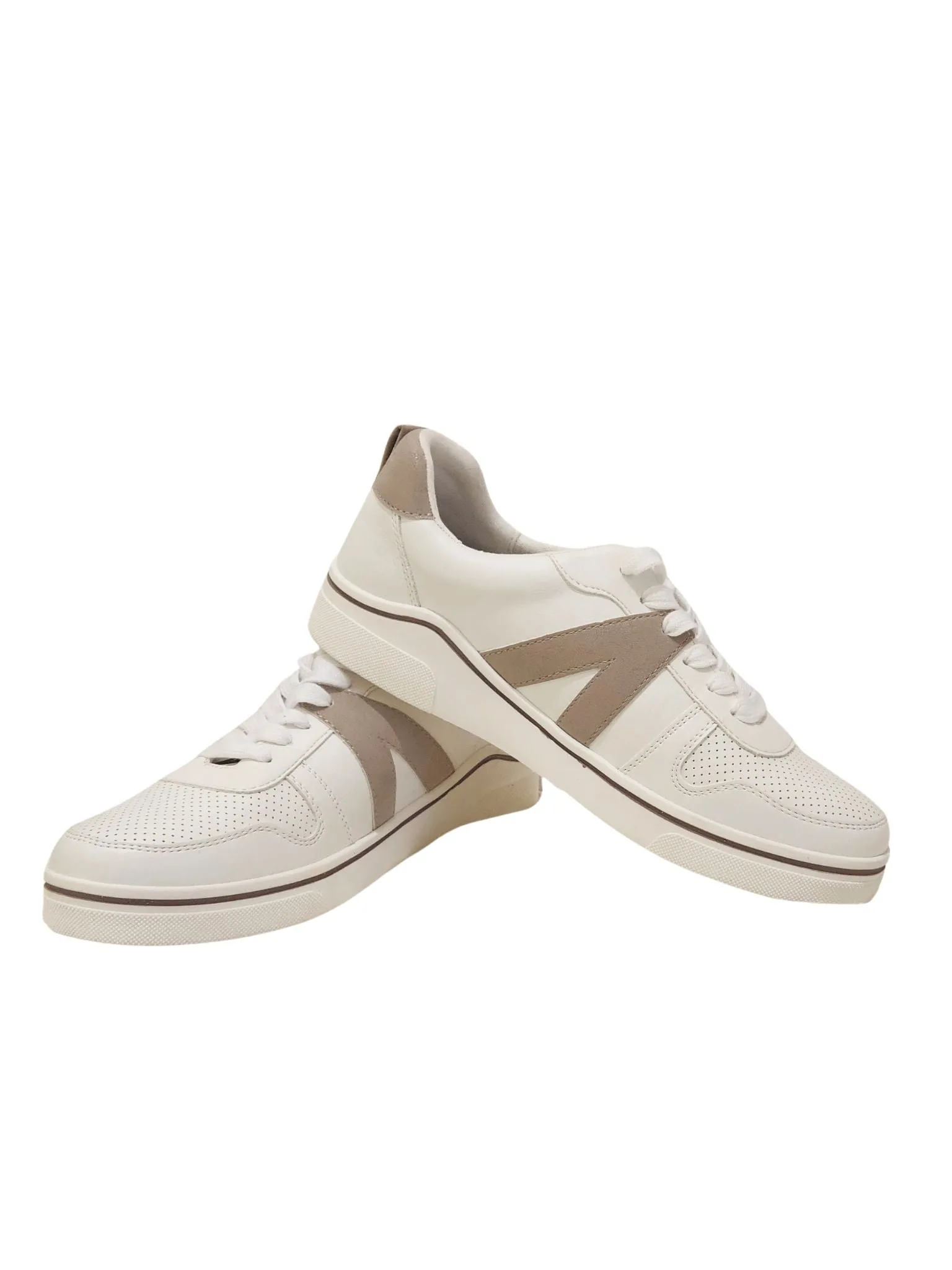MIA Alta Sneaker