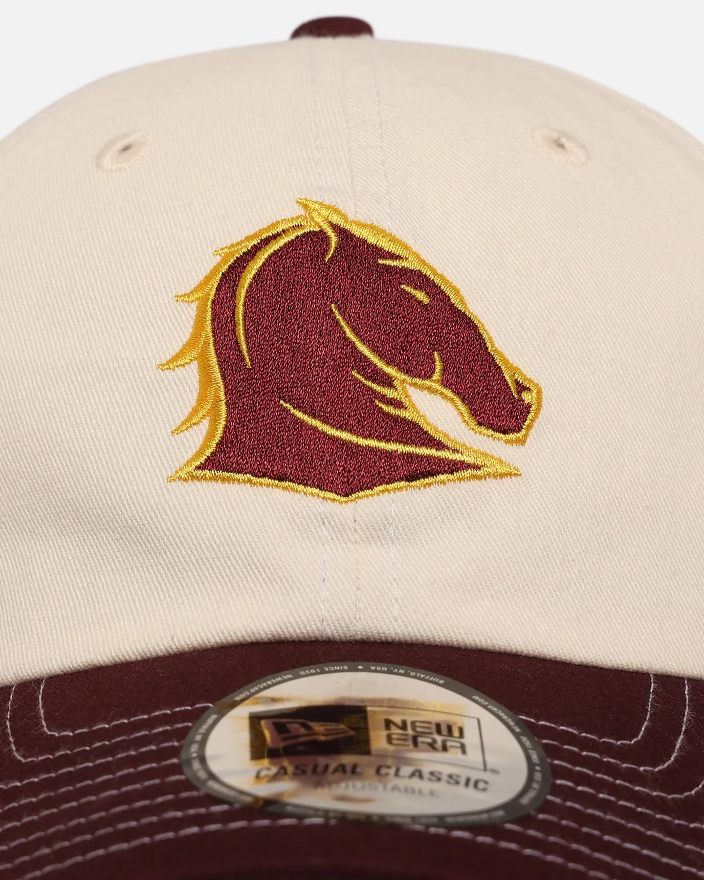 New Era Brisbane Broncos 'NRL 2-Tone 2025 Collection' Casual Classic Strapback Chrome White