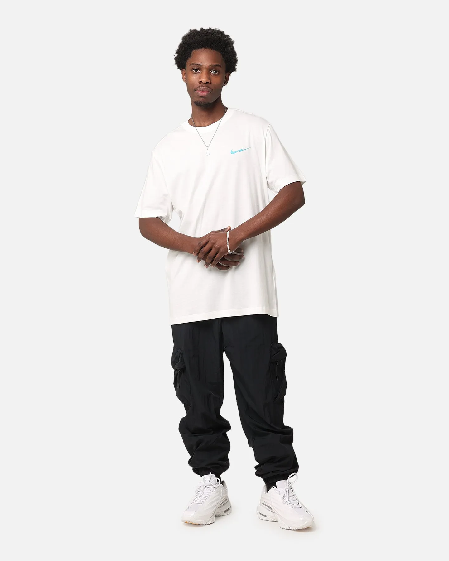 Nike Sportswear Essential Club T-Shirt Sail