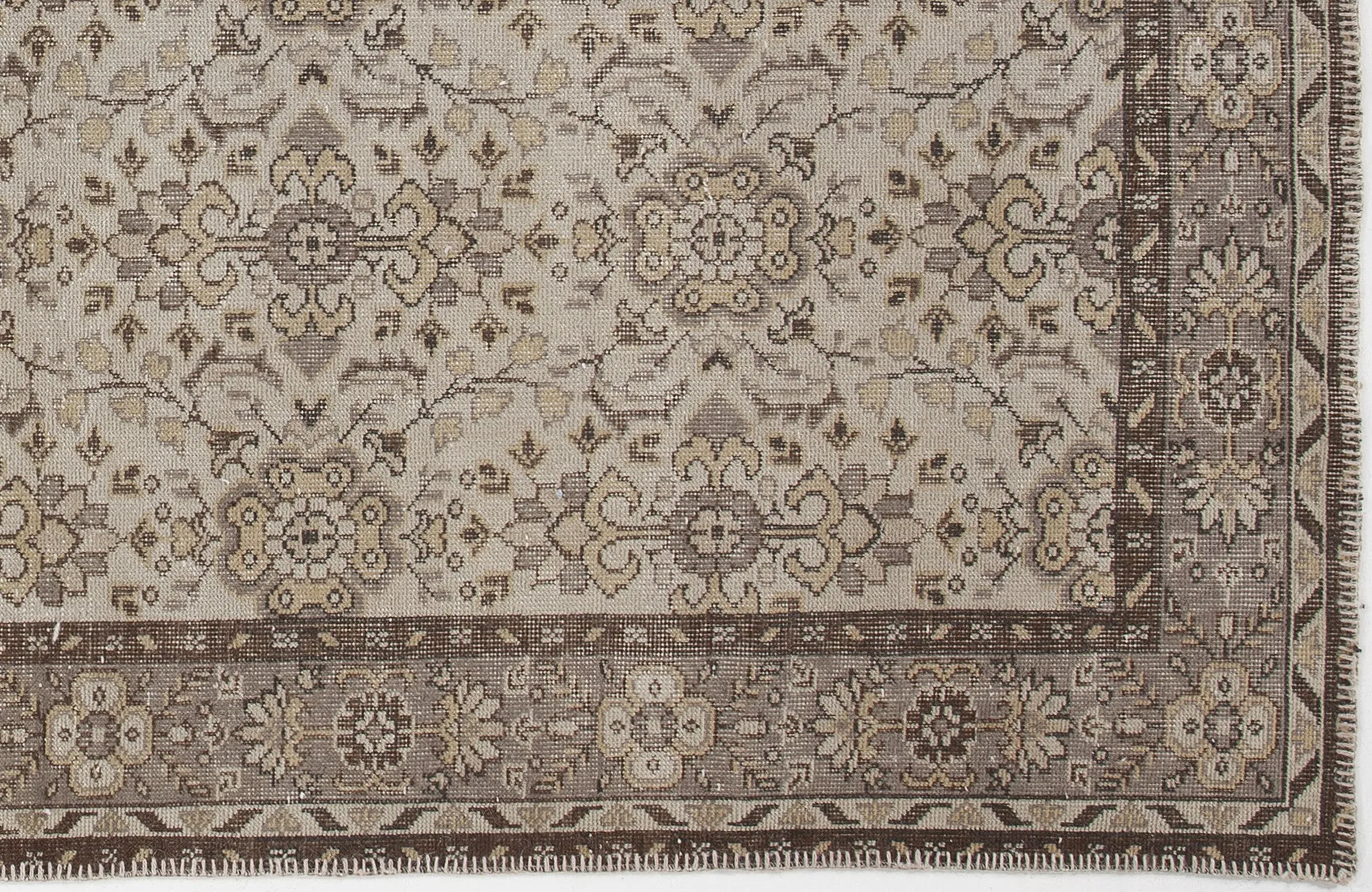 Retro Design Beige Over Dyed Vintage Rug 5'5'' x 9'7'' ft 165 x 293 cm