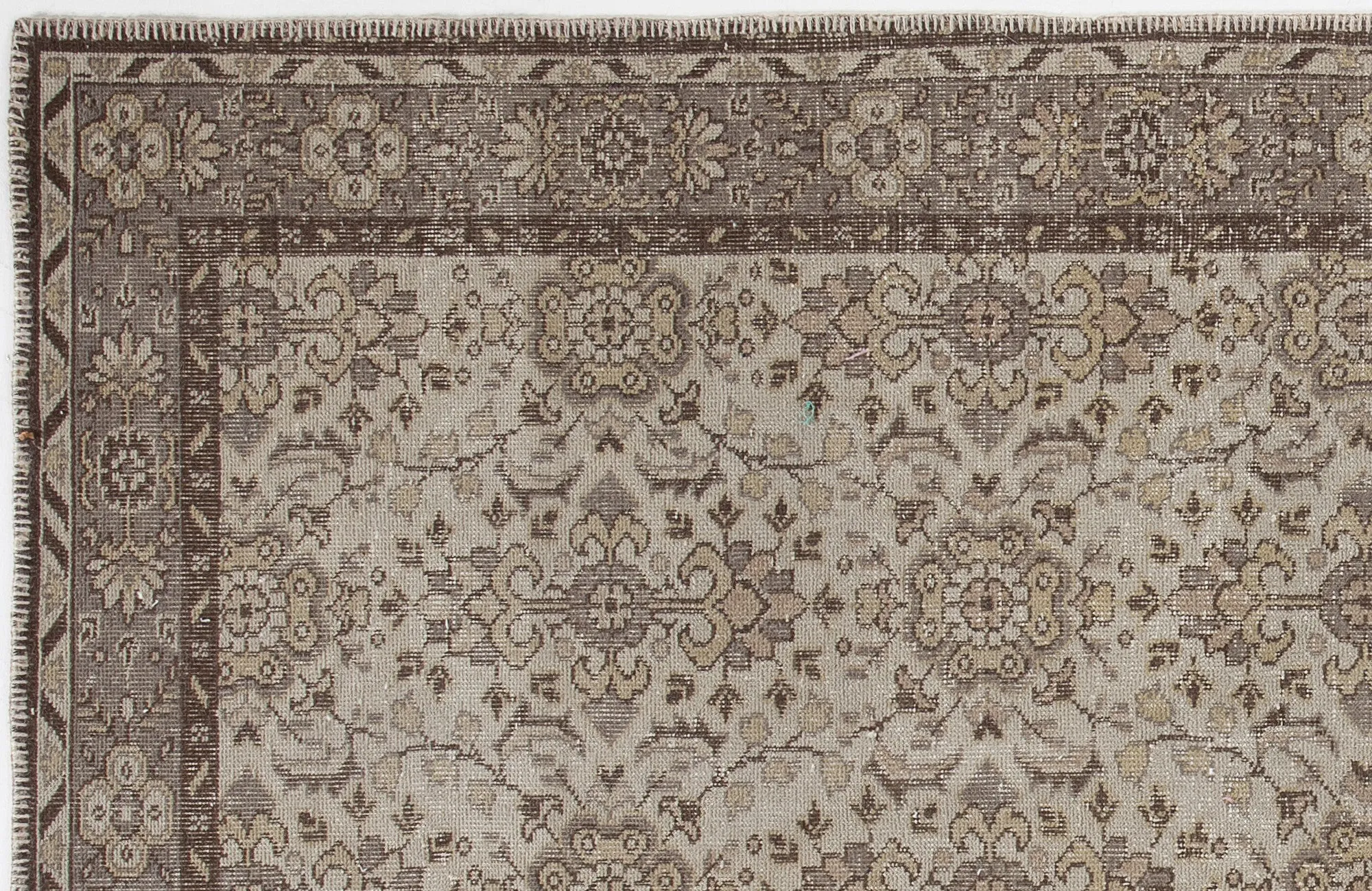 Retro Design Beige Over Dyed Vintage Rug 5'5'' x 9'7'' ft 165 x 293 cm