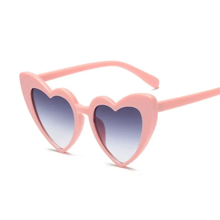 Retro Romance: Vintage Heart Shaped Sunglasses
