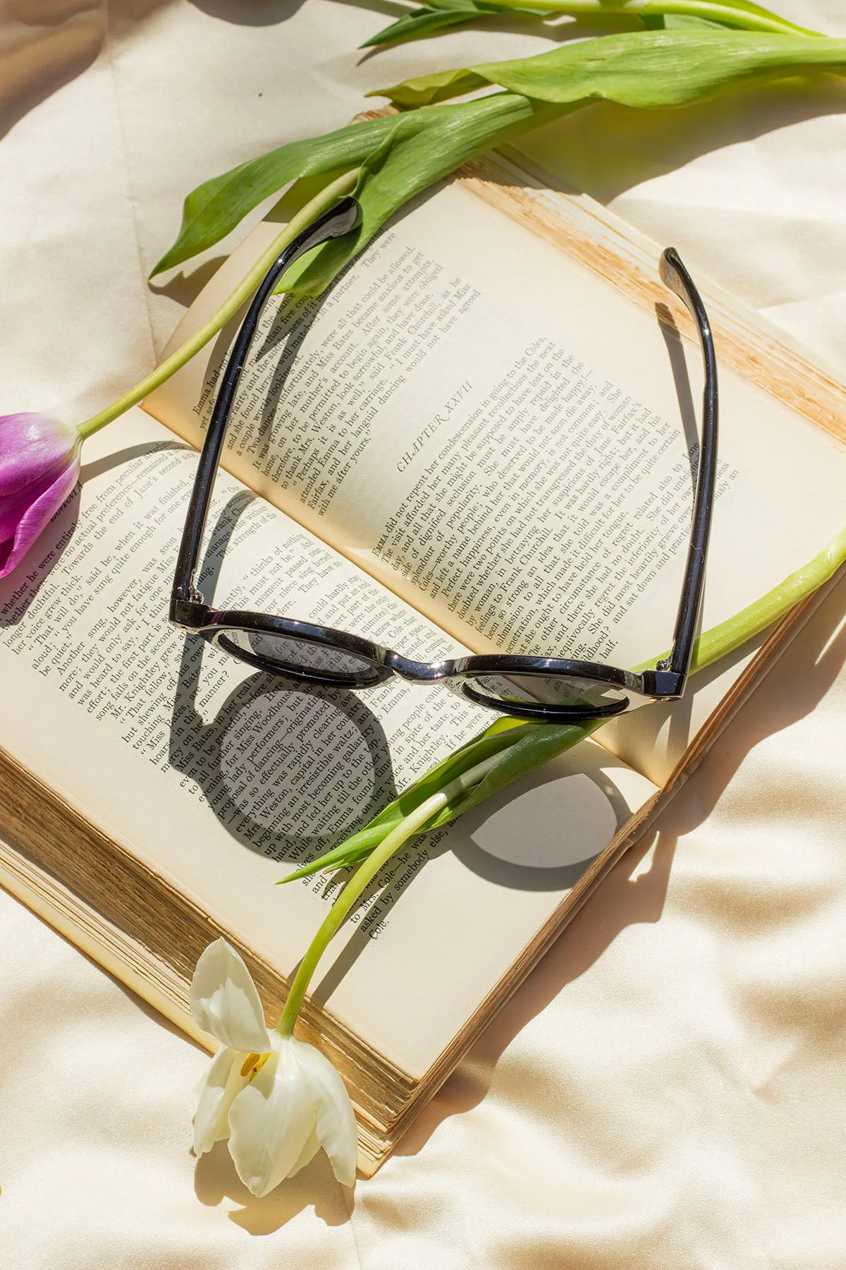 Small Round Rim Retro Look Sunglasses