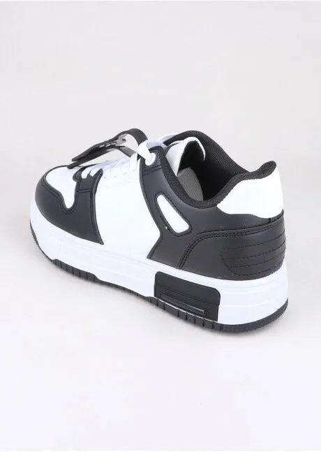 Tenis Retro Perforado Etiqueta