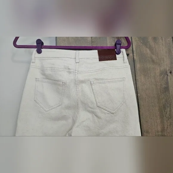 THAKOON Classic Cropped Jeans In EC Ecru. Size 2 NWT