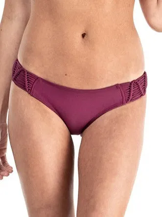 The Haleiwa Bottom