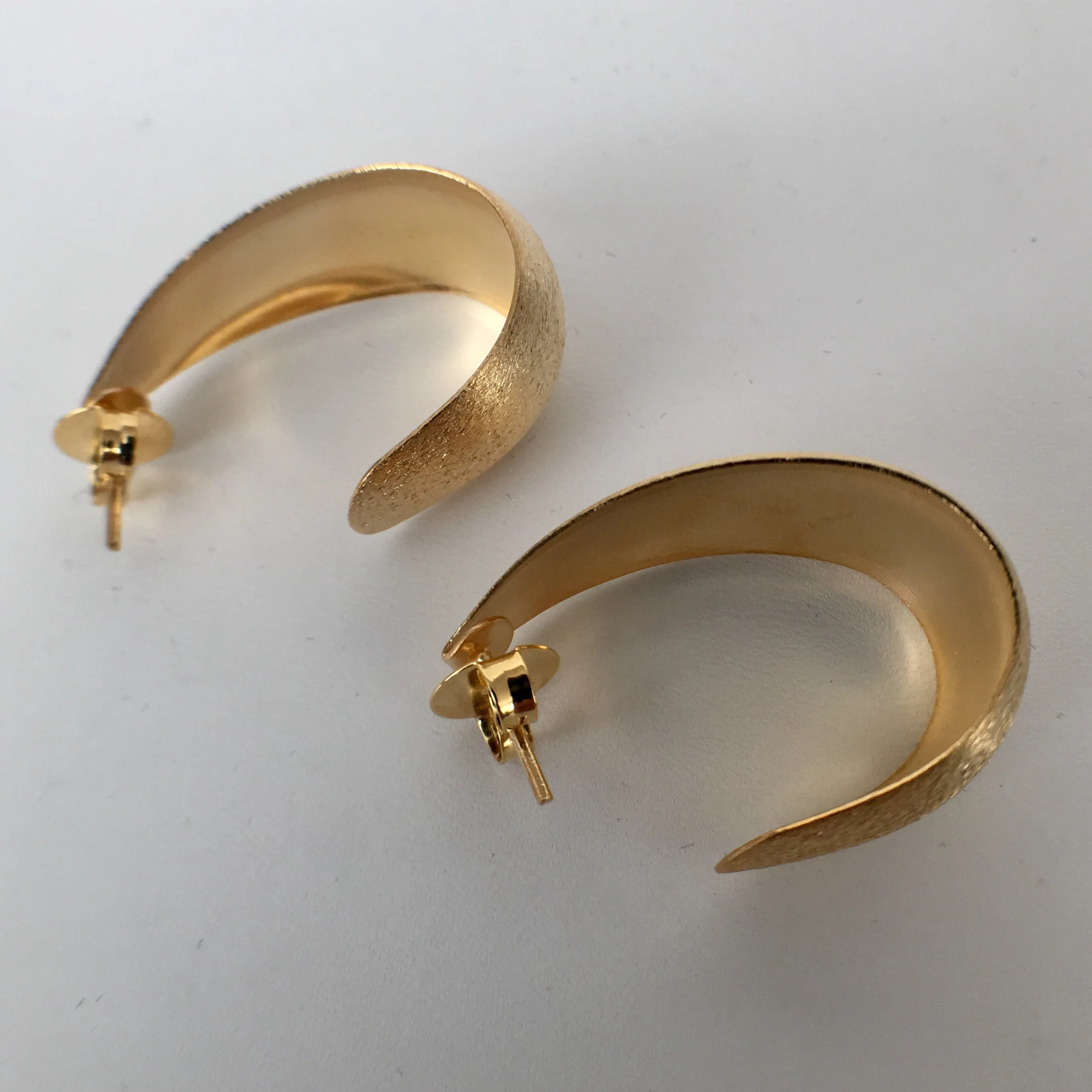 Thick Half Hoop Earrings - Yellow Gold
