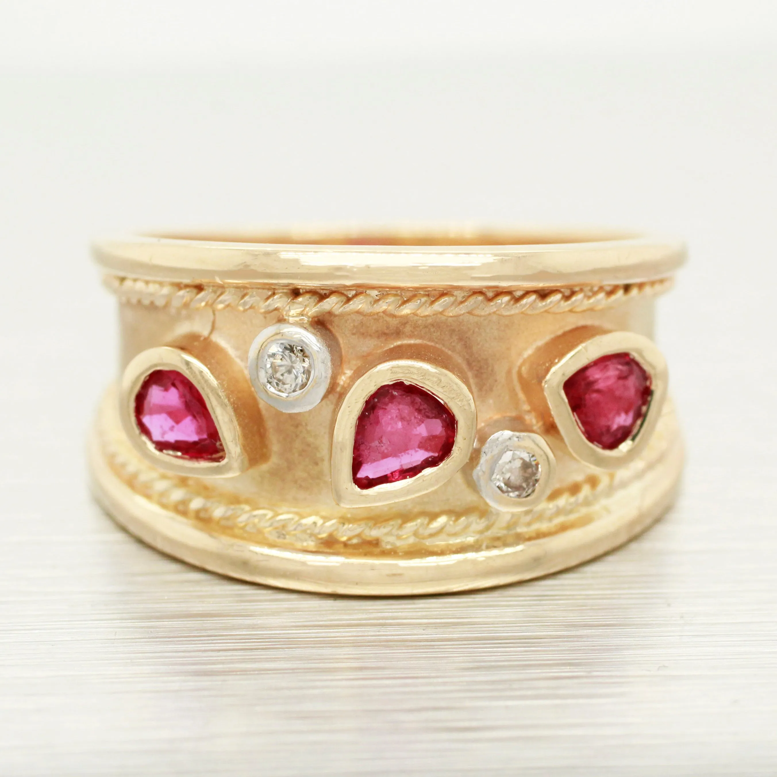 Vintage 0.40ctw Pear Cut Ruby & Diamond Band Ring - 14k Yellow Gold w/ Milgrain