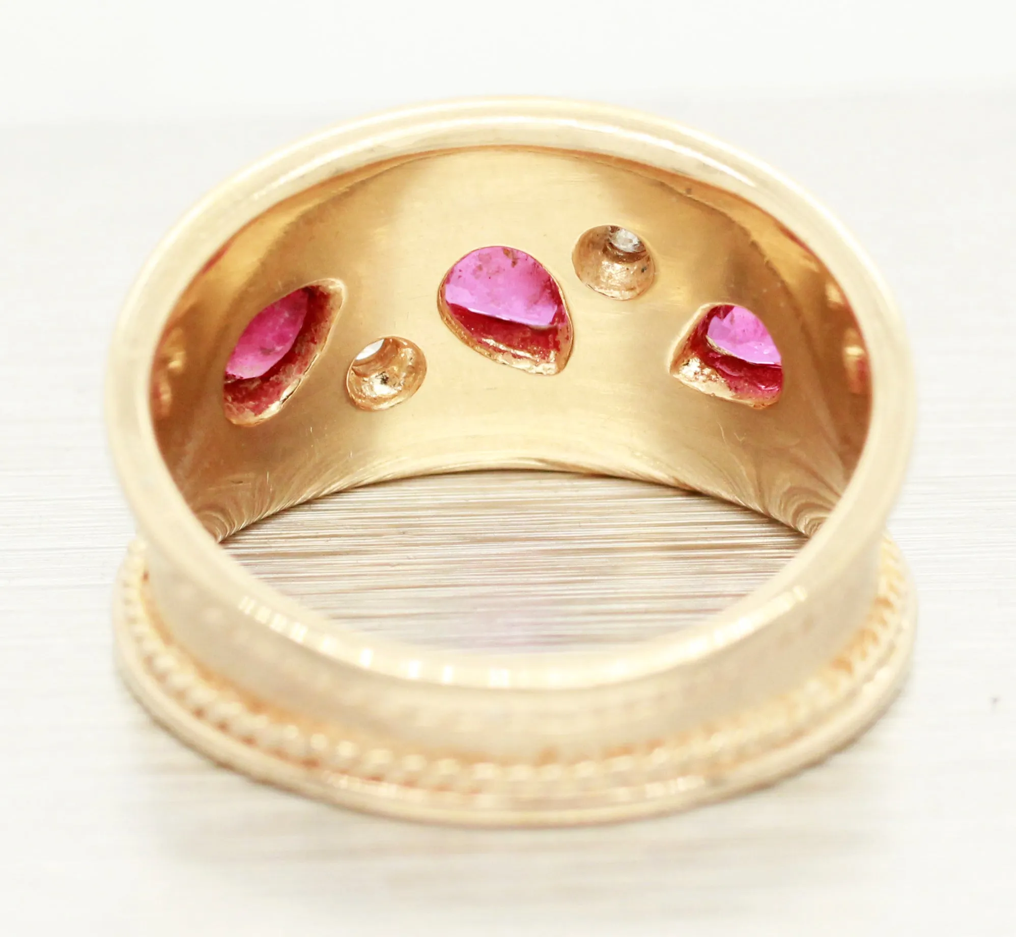 Vintage 0.40ctw Pear Cut Ruby & Diamond Band Ring - 14k Yellow Gold w/ Milgrain