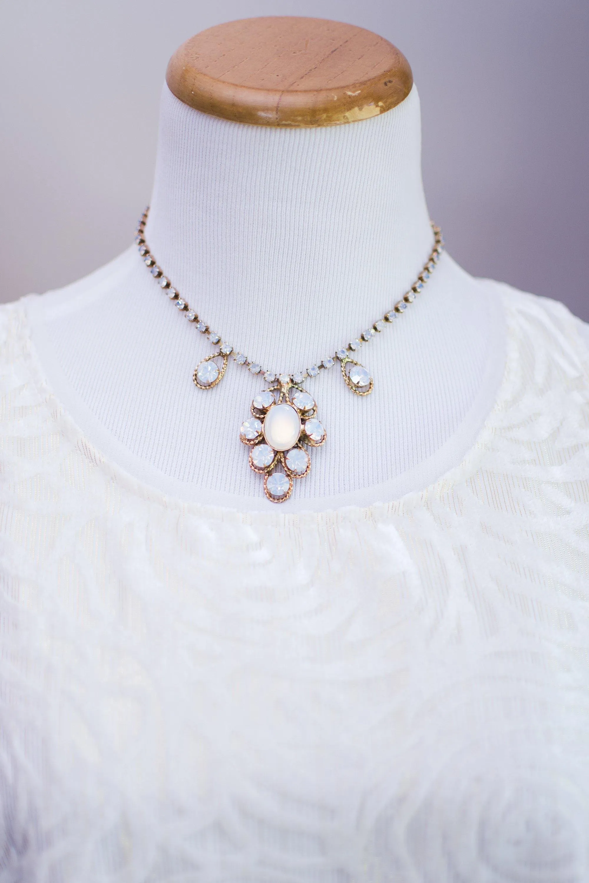 Vintage 1960s Opaline Rhinestone Necklace