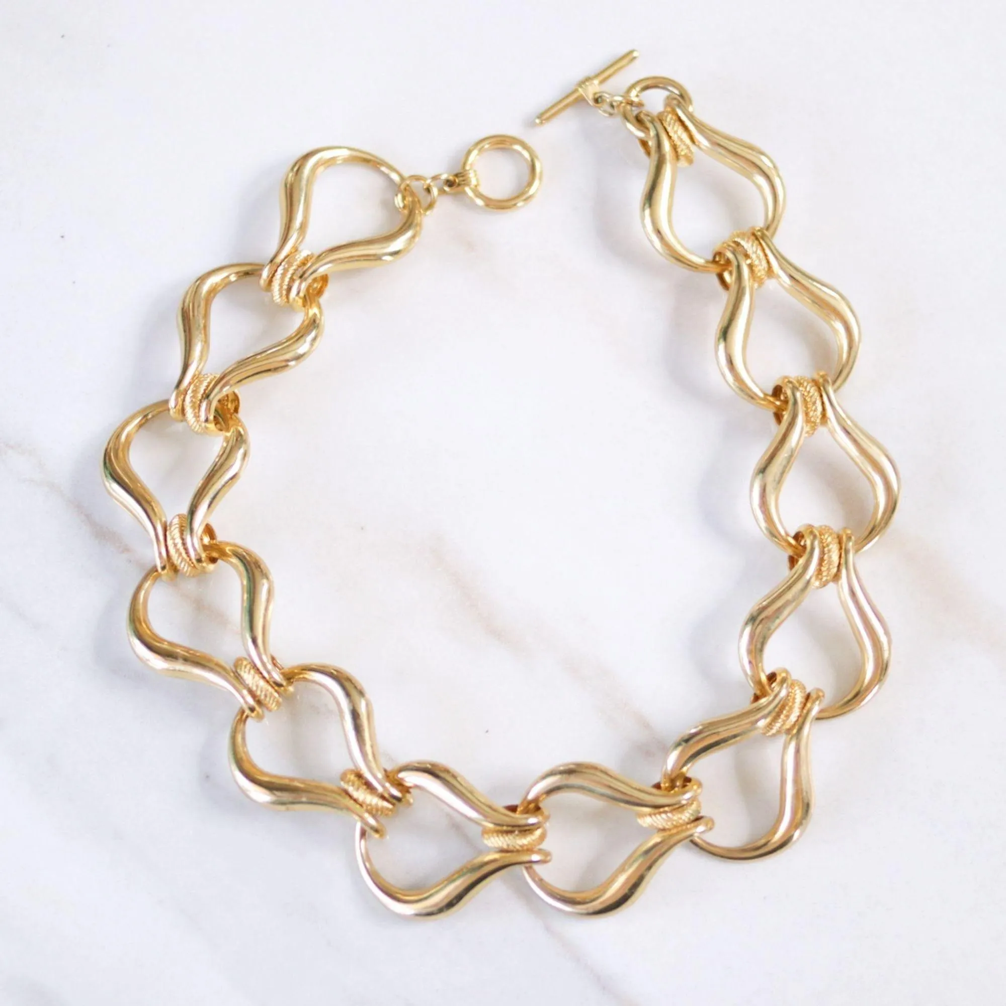 Vintage 1980s Chunky Gold Stirrup Link Necklace