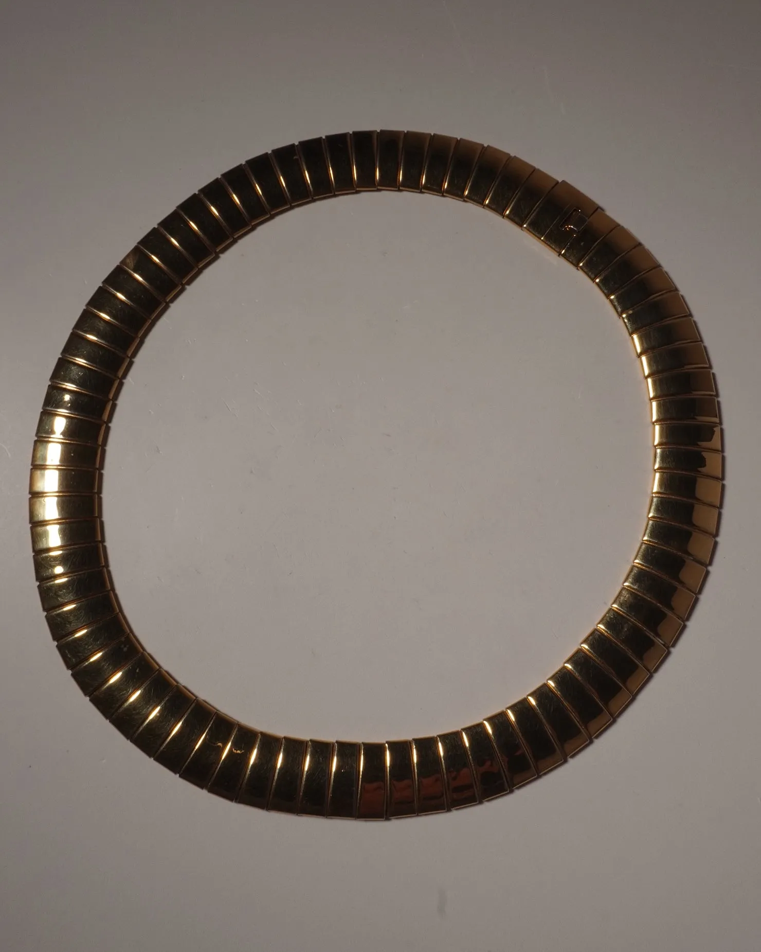 VINTAGE 80'S POLISHED OMEGA NECKLACE