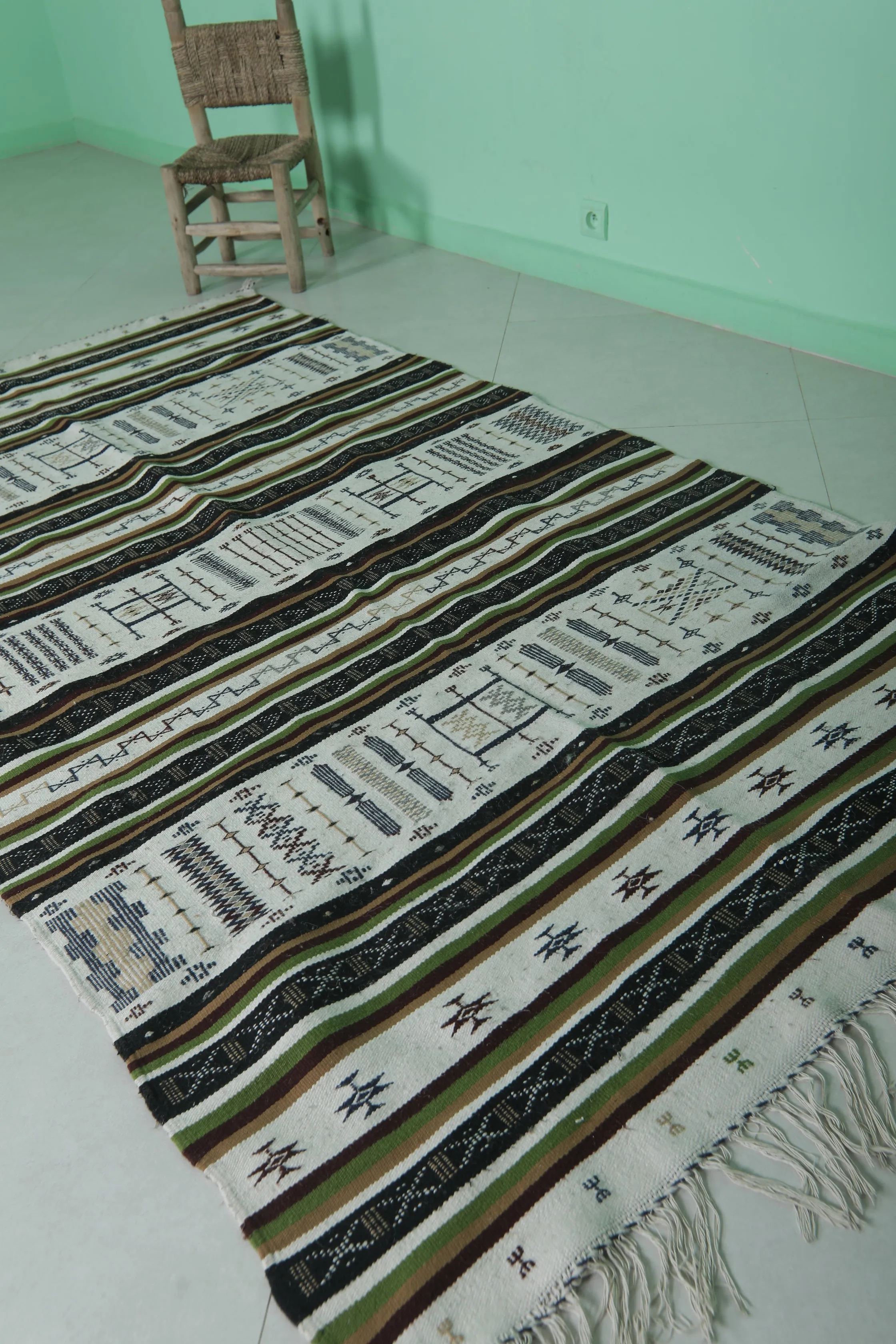 Vintage Moroccan Rug - 4.2 x 8.2 Feet Handmade Traditional Rug