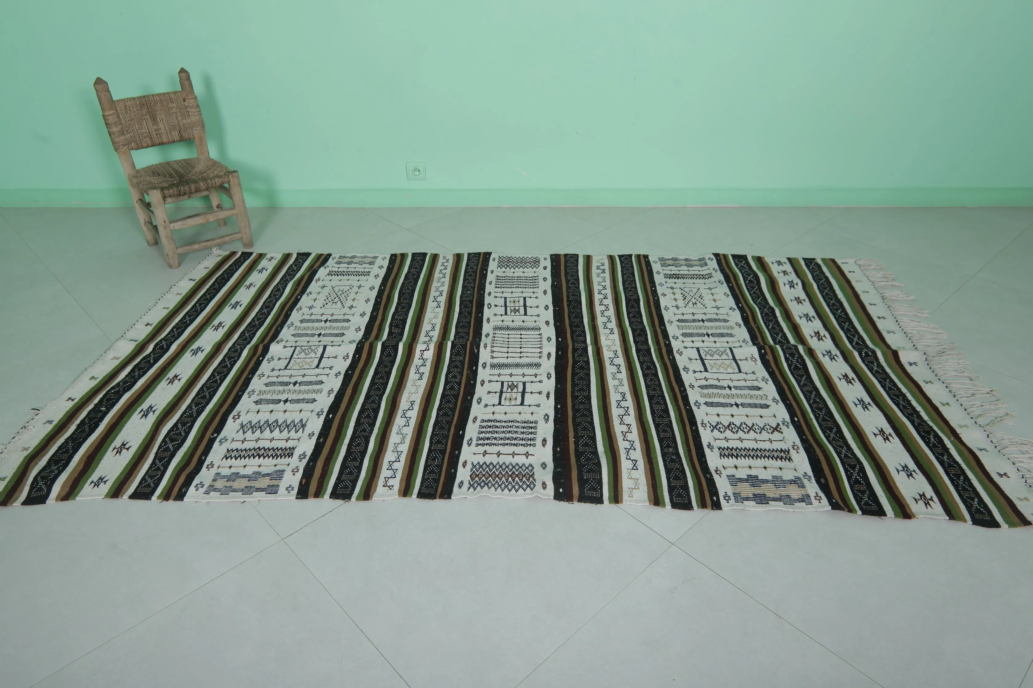 Vintage Moroccan Rug - 4.2 x 8.2 Feet Handmade Traditional Rug
