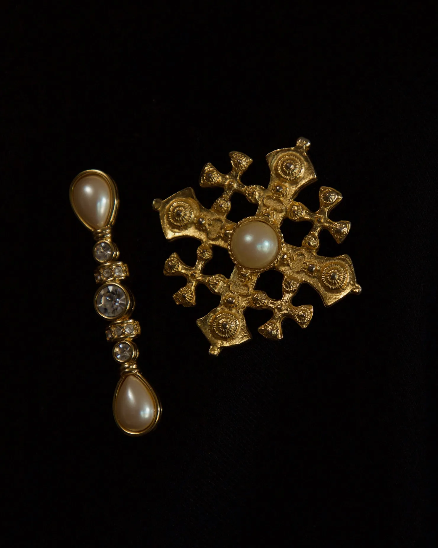 Vintage Pearl Bar Brooch