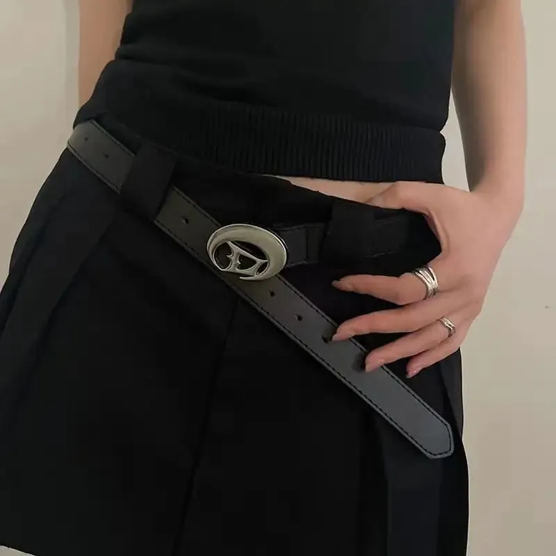 Y2K Streetwear Belt: 2000s Urban Style